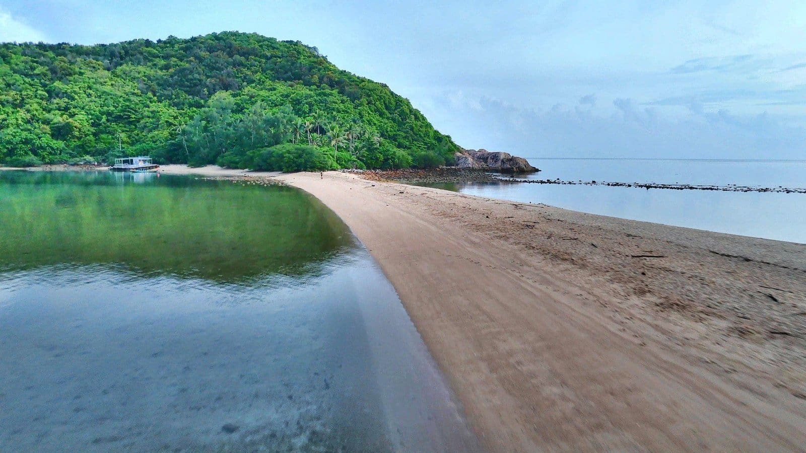 Mae Ha Island
